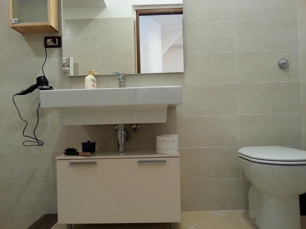 Casa Livia Metro C Bolognetta Apartment โรม ภายนอก รูปภาพ